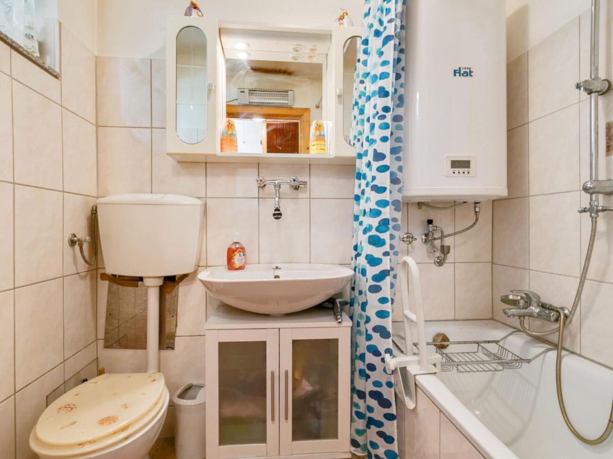 Lively Holiday Home In Wien With Private Garden מראה חיצוני תמונה