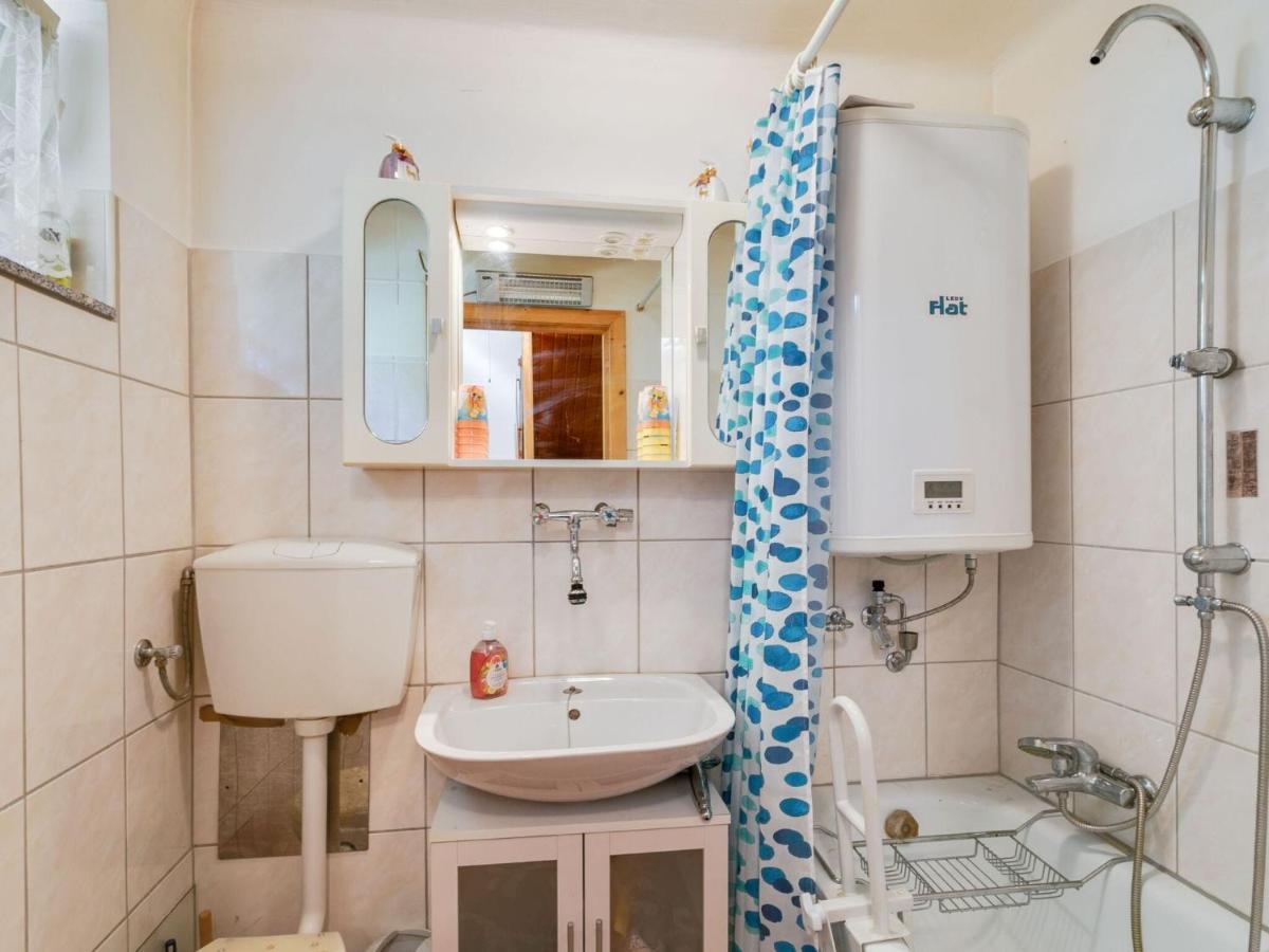 Lively Holiday Home In Wien With Private Garden מראה חיצוני תמונה